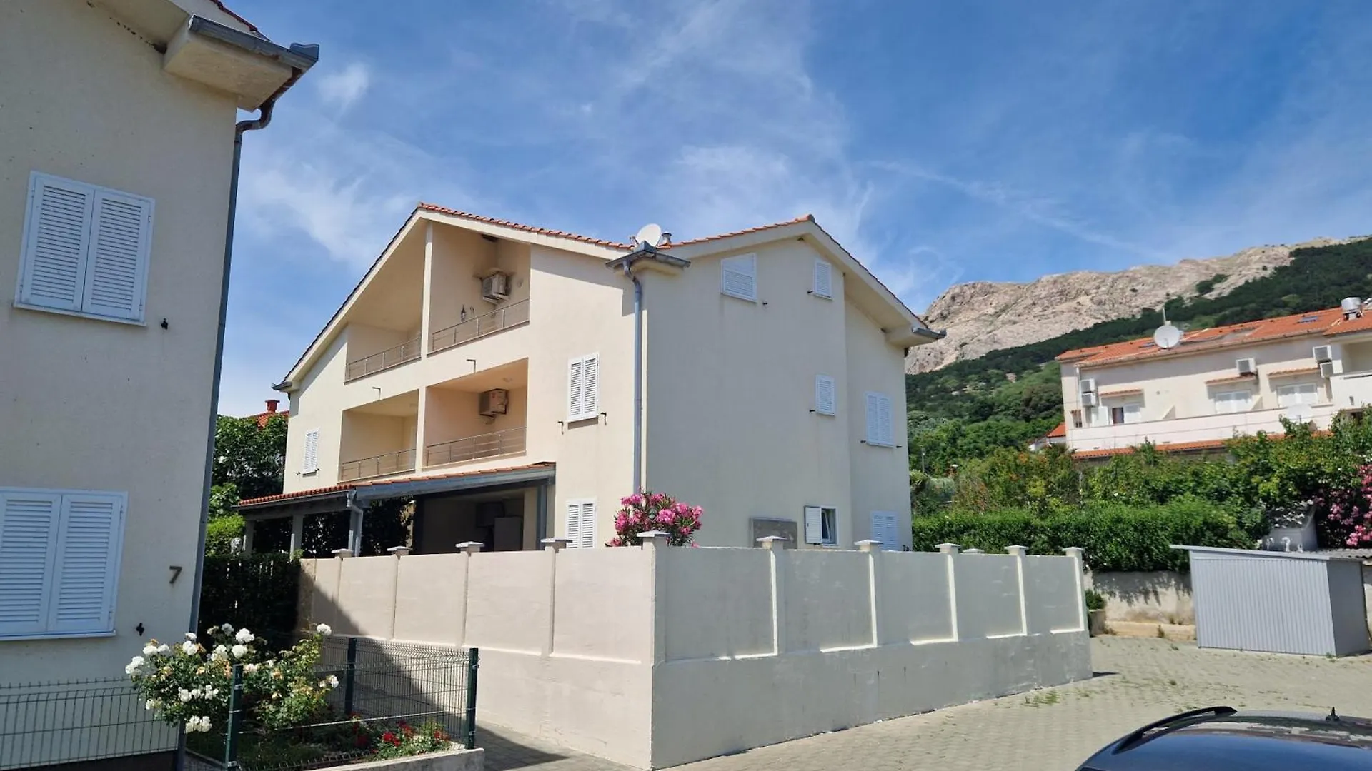 Apartments With A Parking Space Baska, Krk - 19206
